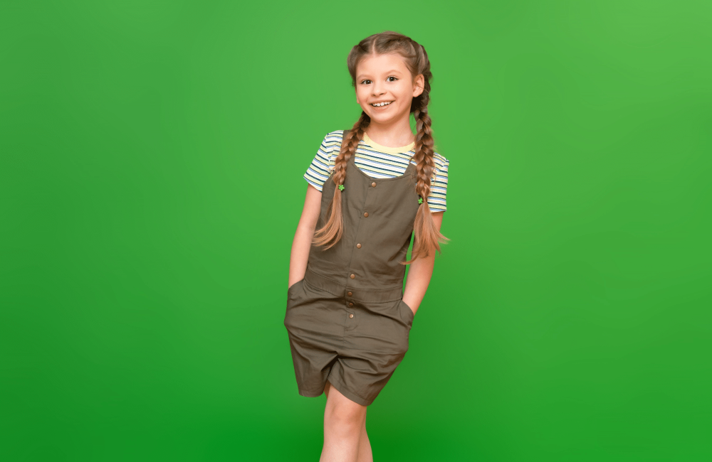 little girl green bkg little girl green bkg